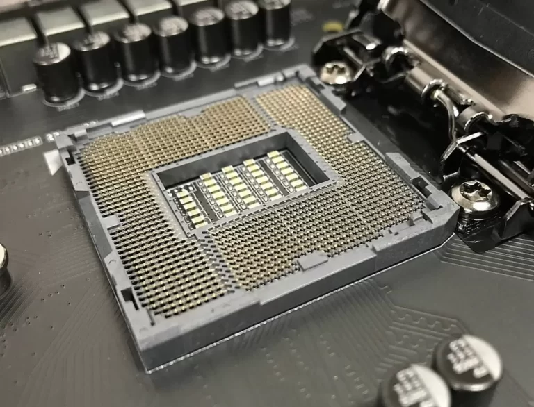 LGA socket avec pins pour INTEL