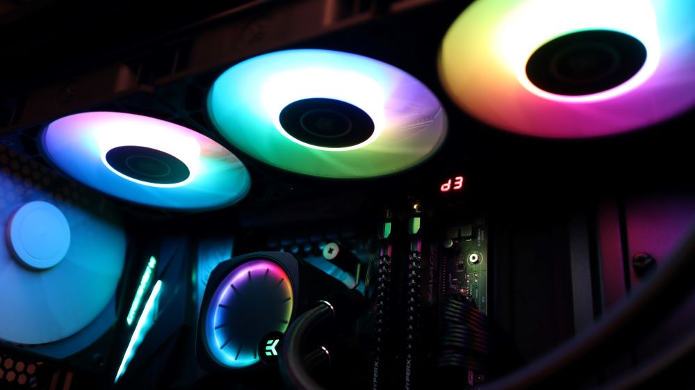 EK Nucleus AIO CR360 Lux-4 Meilleurs Ventirads pour AMD Ryzen 7 9800X3D